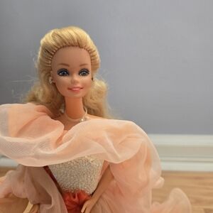 1984 Peaches and Cream Barbie 